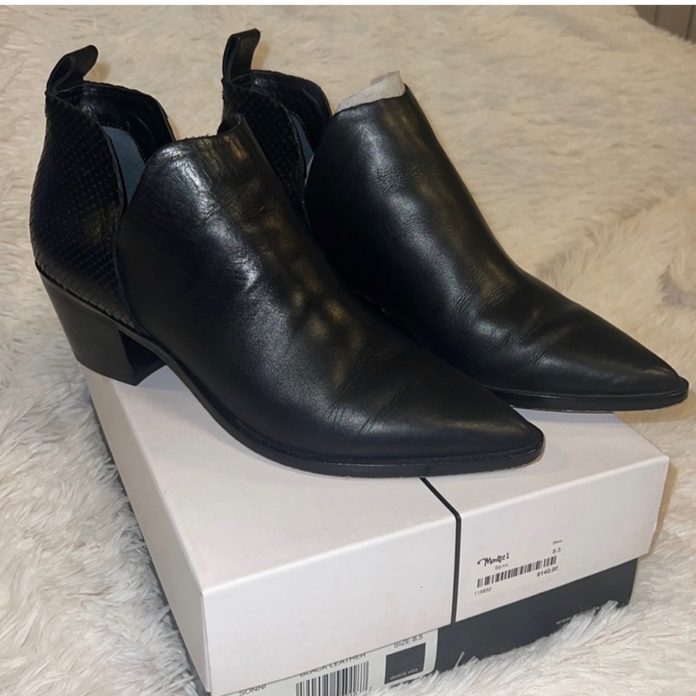 Dolce Vita “Sonny” Black Leather Booties Size 8.5 with box.